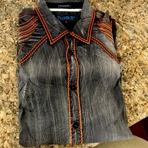 Roar Signature Shirt